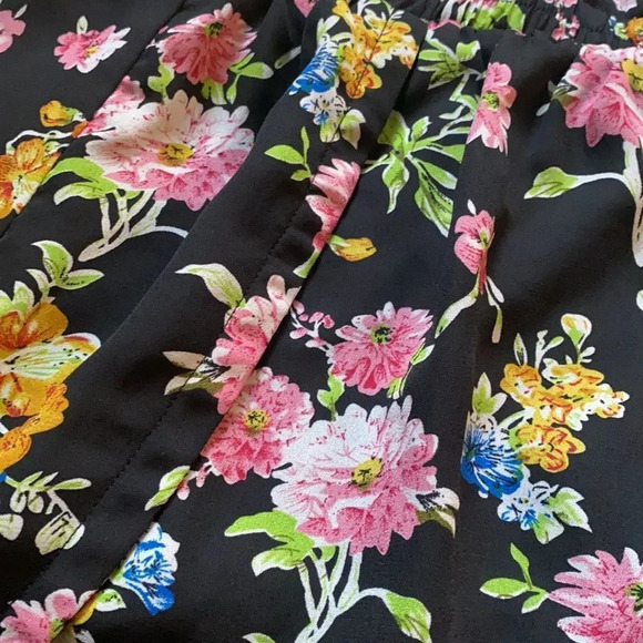 Lucca Couture Floral Satin Casual Black Pink Yellow Green Pajama Shorts Size L - Picture 9 of 10